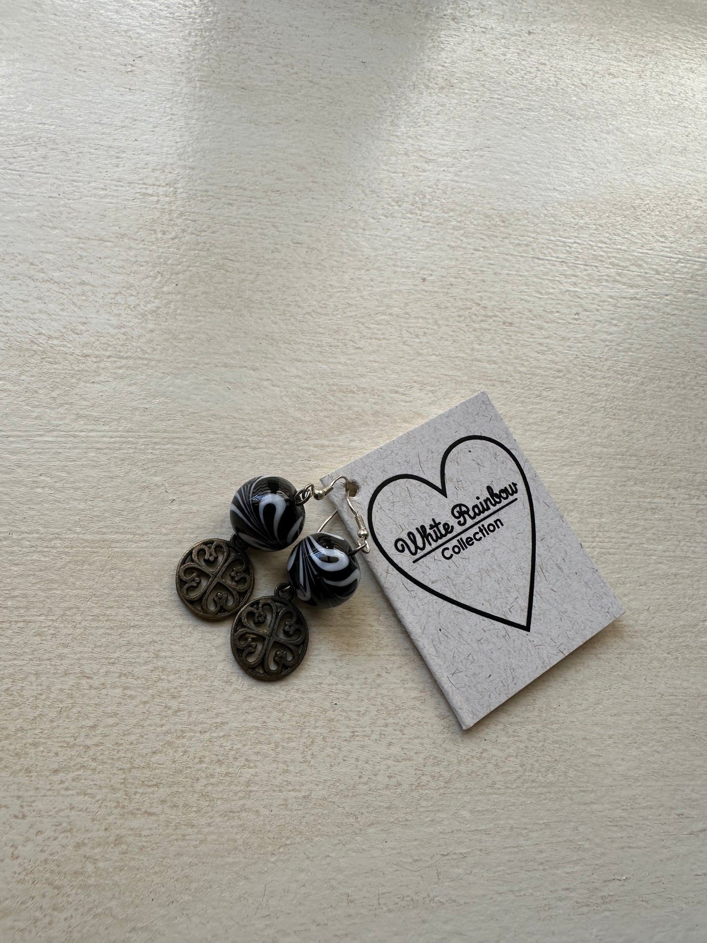 Black & White Swirl Pendant